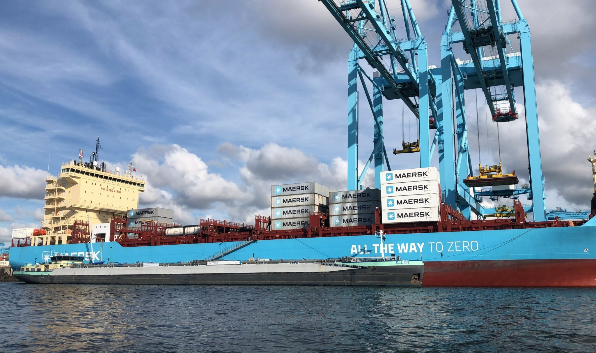 World's 1st Methanol-powered Boxship Completes Europe's Inaugural ...